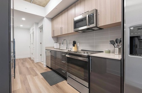Baileys Crossroads Apartment | Landing | Stunning 1BD, Gym, Game Room