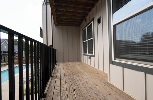 Huntersville Apartment | Landing | Stunning 1BD, Pool, Clubhouse