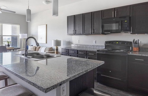 Fort Worth Apartment | Landing | Stunning 1BD, Pool, Rooftop Lounge
