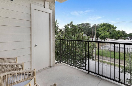 Downtown Fort Worth Apartment | Landing | Stunning 1BD, Gym