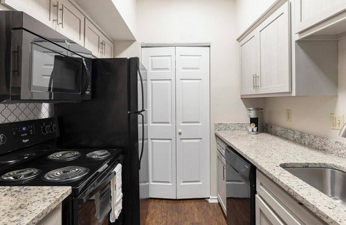 Lewisville Apartment | Landing | Stunning 1BD, Gym