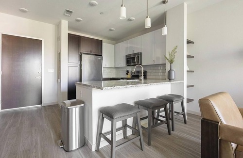 City Park Apartment | Landing | Stunning 1BD, Yoga Studio