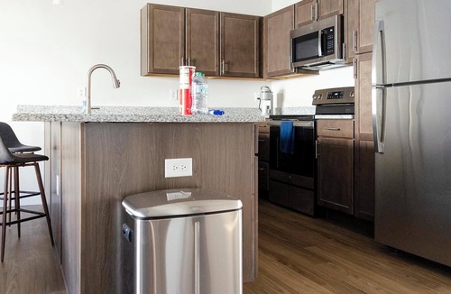 Cartersburg Apartment | Landing | Stunning 2BD, Clubhouse, Pool