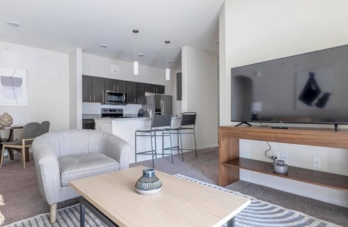 Pflugerville Apartment | Landing | Stunning 2BD, Pool, Yoga Studio