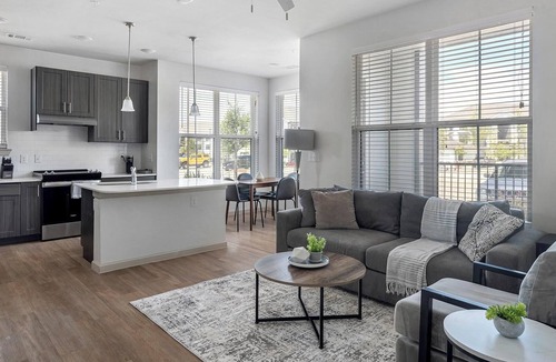 Pflugerville Apartment | Landing | Stunning 2BD, Gym, Pool