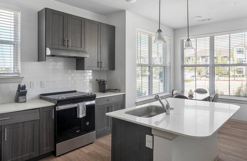 Pflugerville Apartment | Landing | Stunning 2BD, Gym, Pool