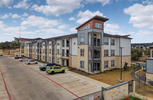 West San Antonio Apartment | Landing | Stunning 2BD, Clubhouse