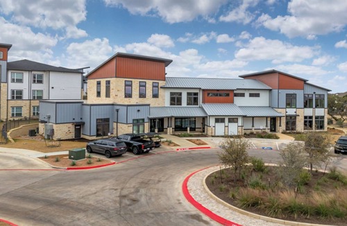 West San Antonio Apartment | Landing | Stunning 2BD, Clubhouse