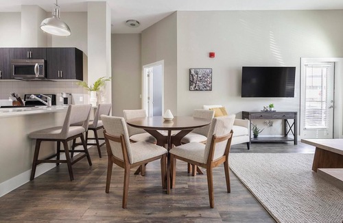 Washington Park West Apartment | Landing | Stunning 2BD, Clubhouse, Gym