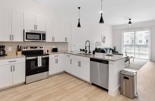 Denton Apartment | Landing | Stunning 2BD, Courtyard, Pool