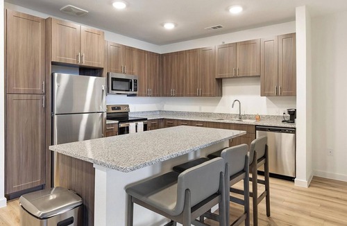 Garland Apartment | Landing | Stunning 2BD, Gym, Clubhouse