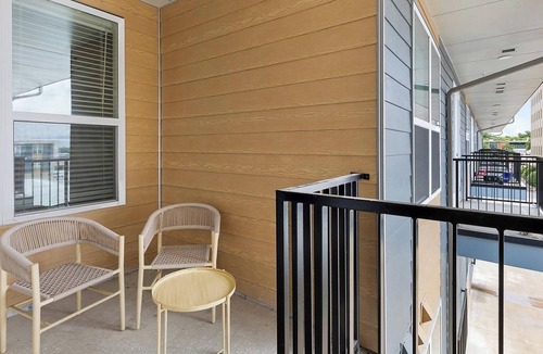 Garland Apartment | Landing | Stunning 2BD, Gym, Clubhouse