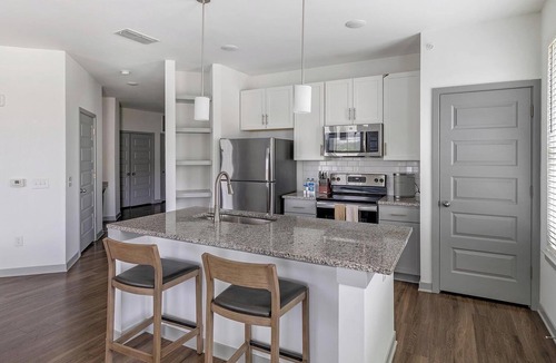Sand Ridge Apartment | Landing | Stunning 2BD, Gym, Yoga Studio