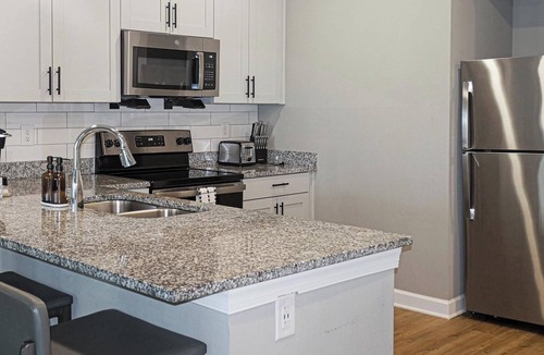 Fort Myers Apartment | Landing | Stunning 2BD, Gym, Pool
