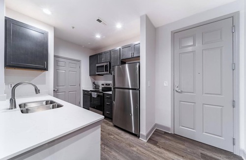 Corryville Apartment | Landing | Stunning 2BD, Clubhouse, Gym