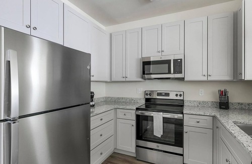 Fort Worth Apartment | Landing | Stunning 2BD in North Fort Worth