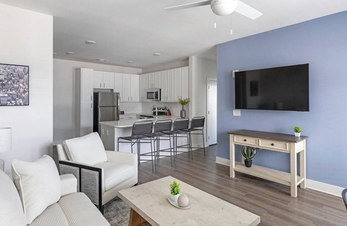 Belle Mina Apartment | Landing | Stunning 2BD, Gym, Clubhouse