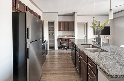South Nashville Apartment | Landing | Stunning 2BD, Gym, Clubhouse