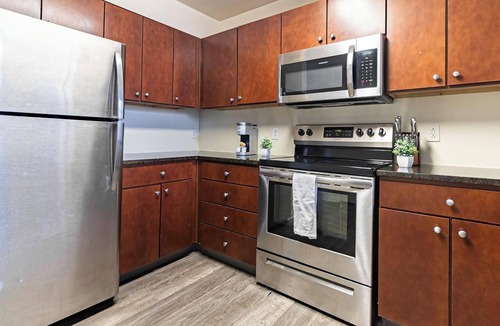 West New Haven Apartment | Landing | Stunning 2BD, Gym