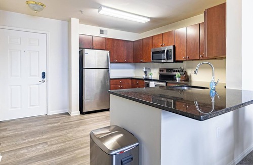 West New Haven Apartment | Landing | Stunning 2BD, Gym