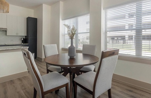 Addicks Apartment | Landing | Stunning 2BD, Yoga Studio, Gym