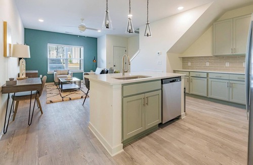 Wilmington Apartment | Landing | Stunning 3BD, Clubhouse, Yoga Studio