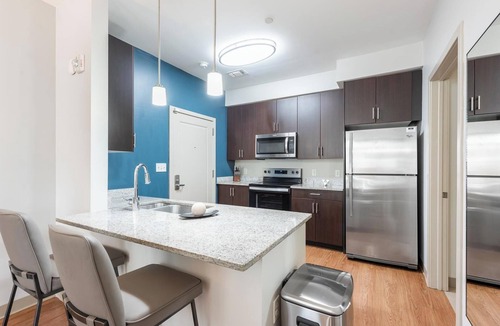 Stratford Apartment | Landing | Stunning Studio in South End Stratford