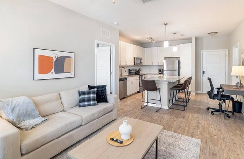 Land O' Lakes Apartment | Landing | Stunning 2BD, Pool, Gym