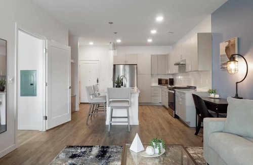 Northgate Apartment | Landing | Stylish 1BD, Gym, Pool