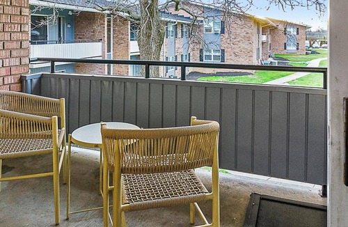 Indianapolis Apartment | Landing | Stylish 1BD, Courtyard, Pool