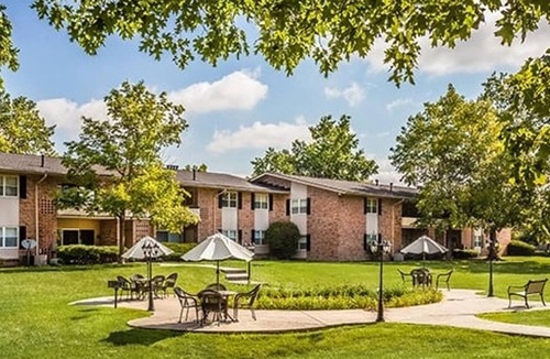 Indianapolis Apartment | Landing | Stylish 1BD, Courtyard, Pool