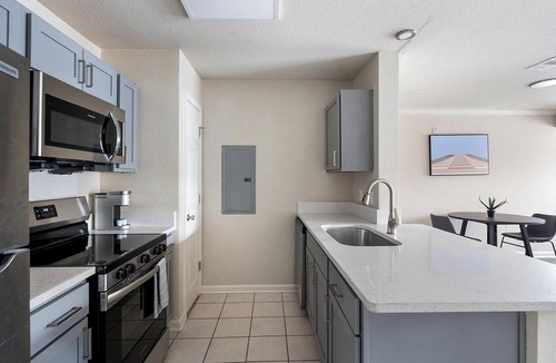 Murfreesboro Apartment | Landing | Stylish 1BD, Gym, Courtyard