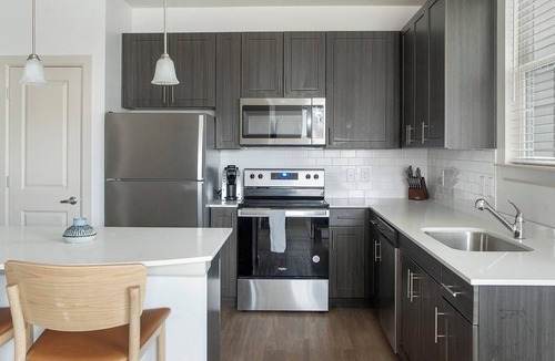 Pflugerville Apartment | Landing | Stylish 1BD, Clubhouse, Courtyard