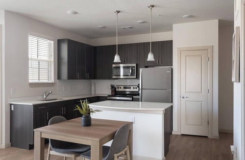 Pflugerville Apartment | Landing | Stylish 1BD, Clubhouse, Pool