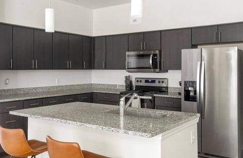 Pflugerville Apartment | Landing | Stylish 1BD, Yoga Studio, Pool
