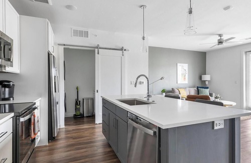 Austin Apartment | Landing | Stylish 1BD, Clubhouse, Pool