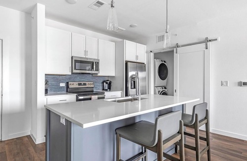 Austin Apartment | Landing | Stylish 1BD, Clubhouse, Pool