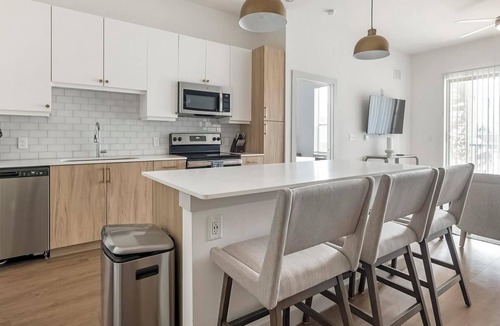 Austin Apartment | Landing | Stylish 1BD, Clubhouse, Yoga Studio