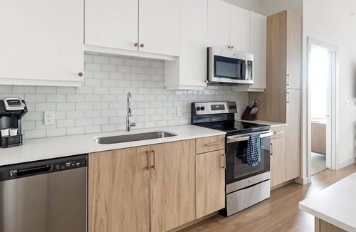 Austin Apartment | Landing | Stylish 1BD, Clubhouse, Yoga Studio
