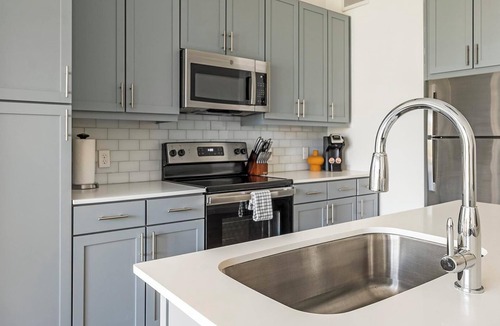 Austin Apartment | Landing | Stylish 1BD, Clubhouse, Pool