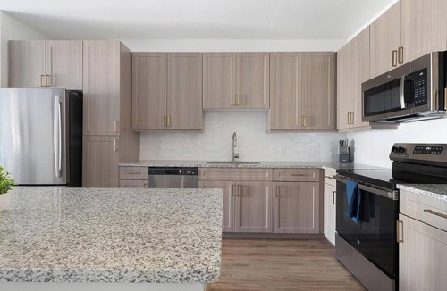 Scofield Farms Apartment | Landing | Stylish 1BD, Clubhouse, Gym