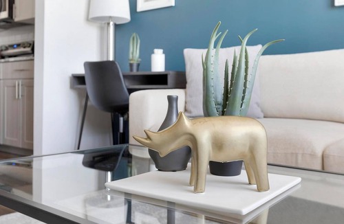 Fate Apartment | Landing | Stylish 1BD, Gym, Pool