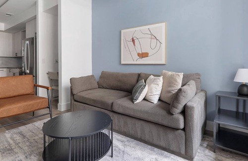 Zilker Apartment | Landing | Stylish 1BD, Gym