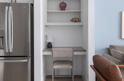 Zilker Apartment | Landing | Stylish 1BD, Gym