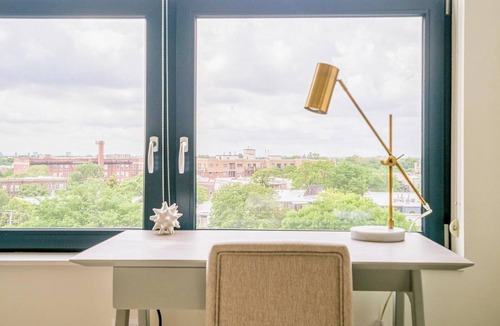 Logan Square Apartment | Landing | Stylish 1BD, Gym, Pool