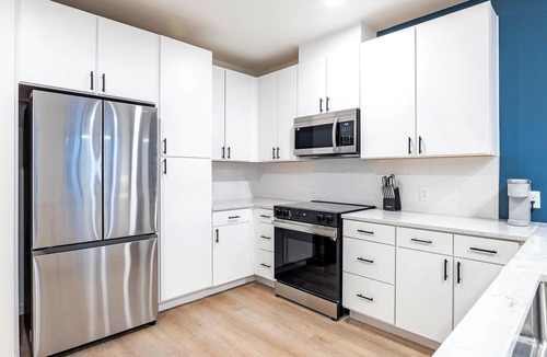Civic Center Apartment | Landing | Stylish 1BD, Gym, Rooftop Lounge