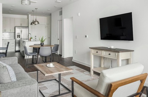 Southeast Raleigh Apartment | Landing | Stylish 1BD, Gym, Clubhouse