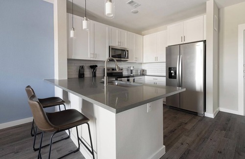 Salado Apartment | Landing | Stylish 1BD, Gym, Clubhouse