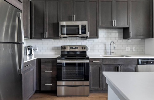 Montopolis Apartment | Landing | Stylish 1BD in Montopolis