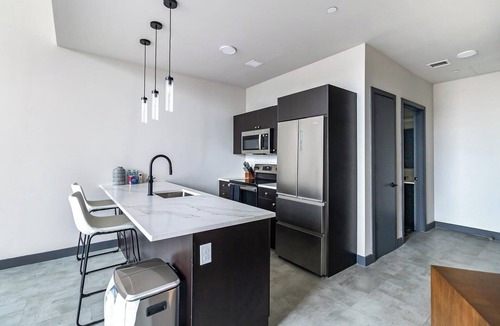 Downtown Hartford Apartment | Landing | Stylish 1BD in Downtown Hartford